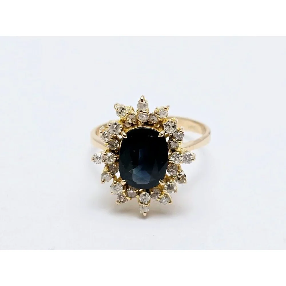 18K Solid Yellow Gold Designer Oval Sapphire & Round Diamond Ring - Size 8.75